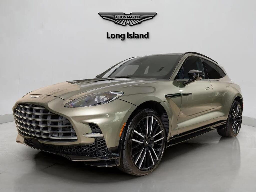 2026 Aston Martin DBX
