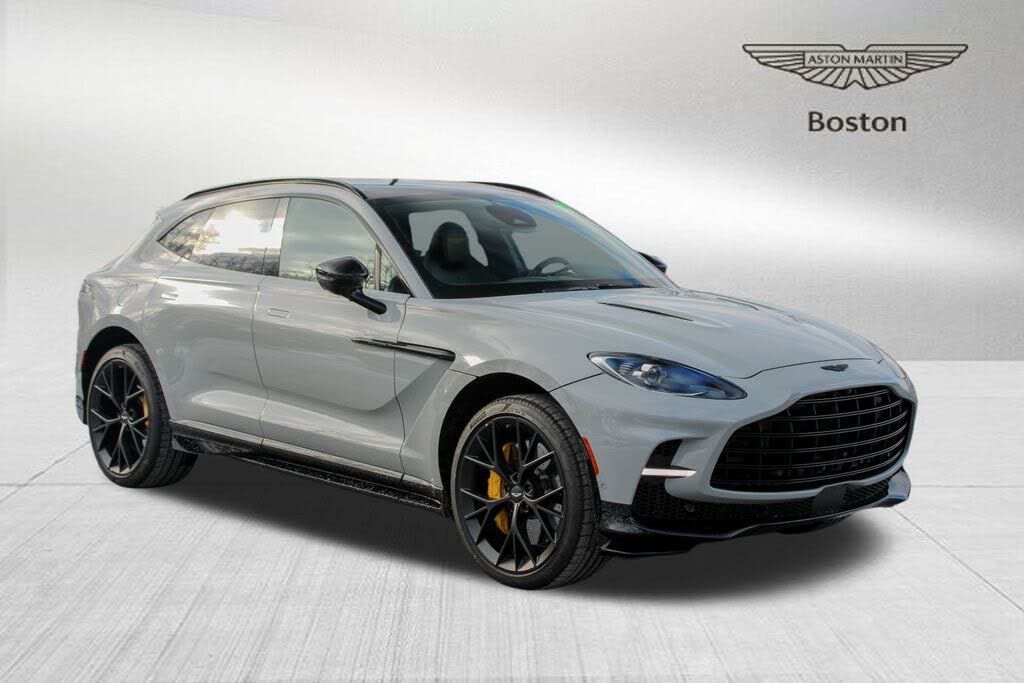 2026 Aston Martin DBX