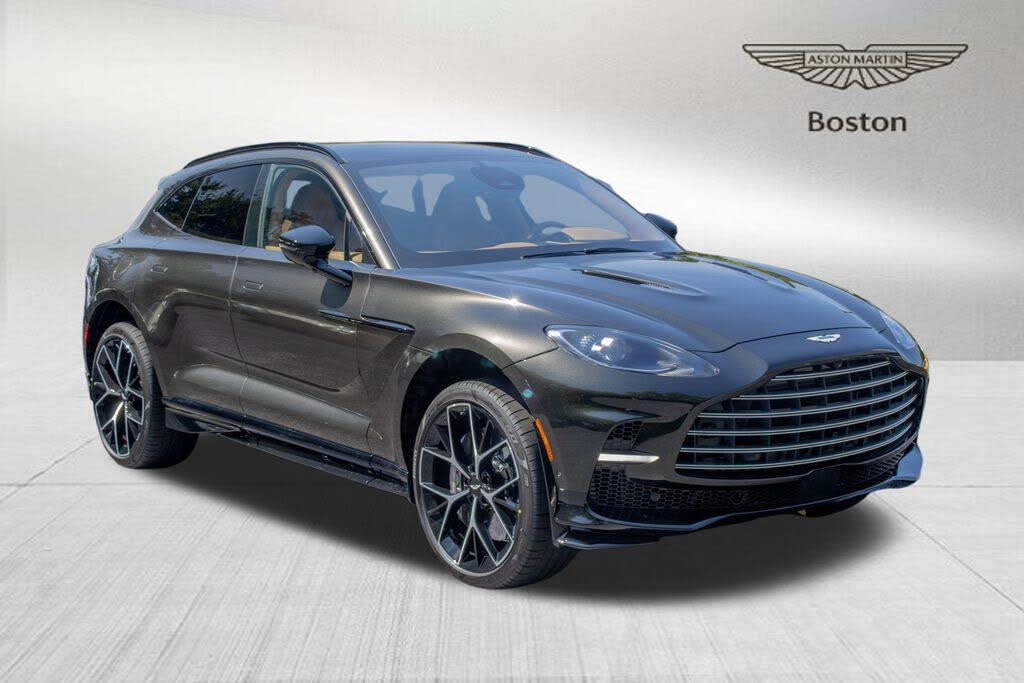 2026 Aston Martin DBX
