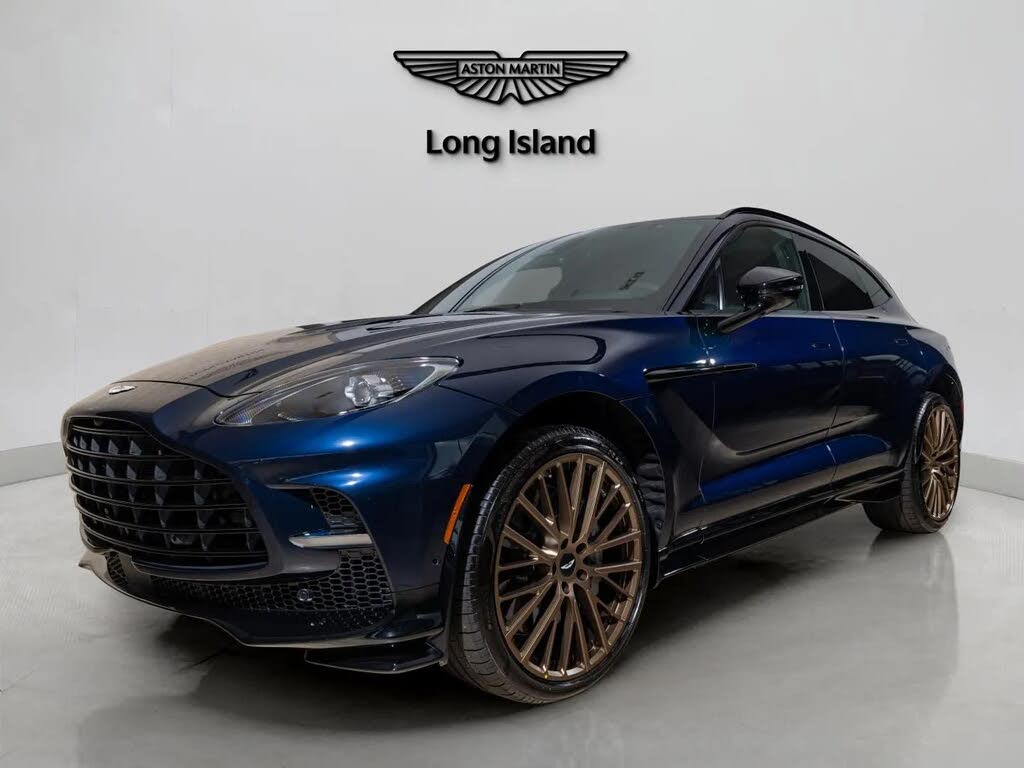 2026 Aston Martin DBX