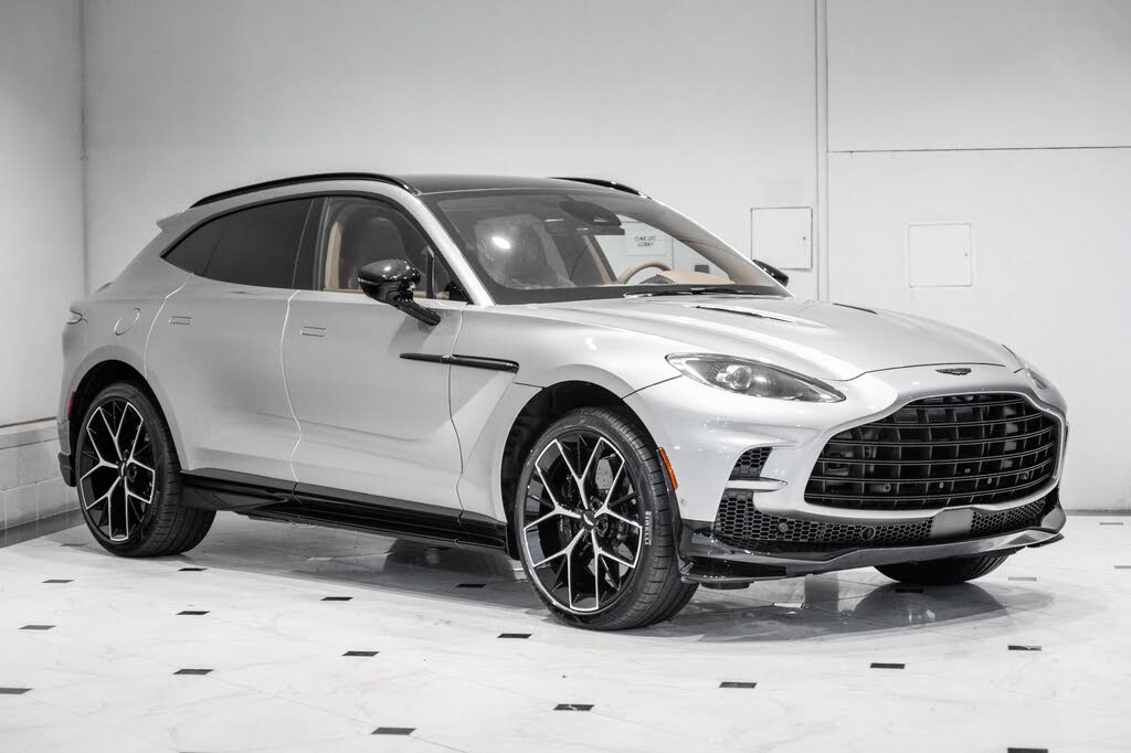 2026 Aston Martin DBX
