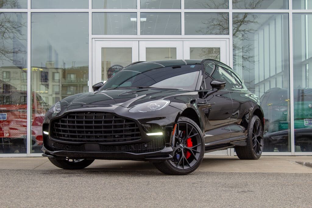 2025 Aston Martin DBX707