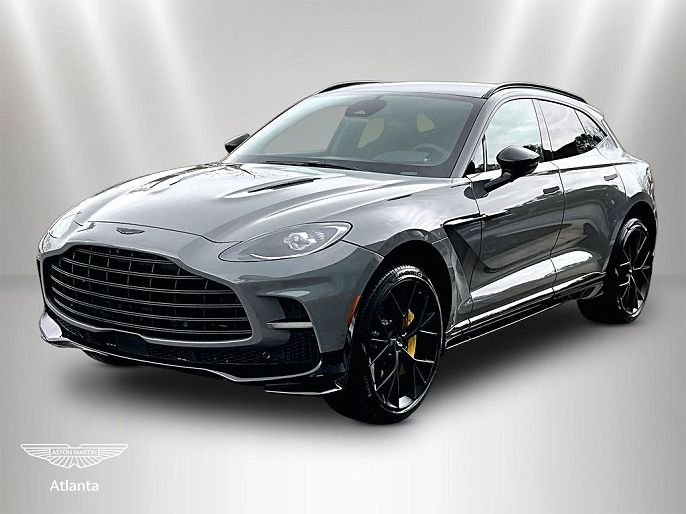 2026 Aston Martin DBX