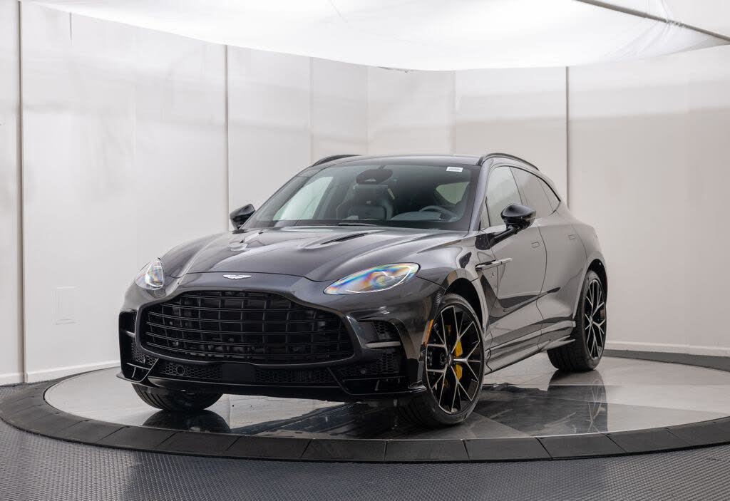 2026 Aston Martin DBX