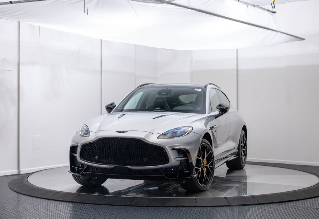 2026 Aston Martin DBX