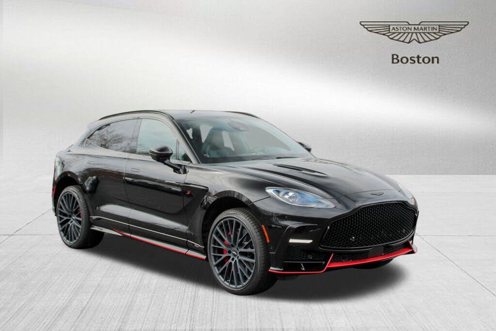 2026 Aston Martin DBX