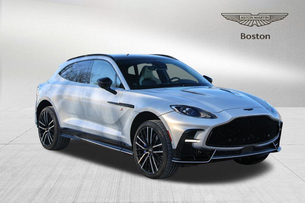 2026 Aston Martin DBX