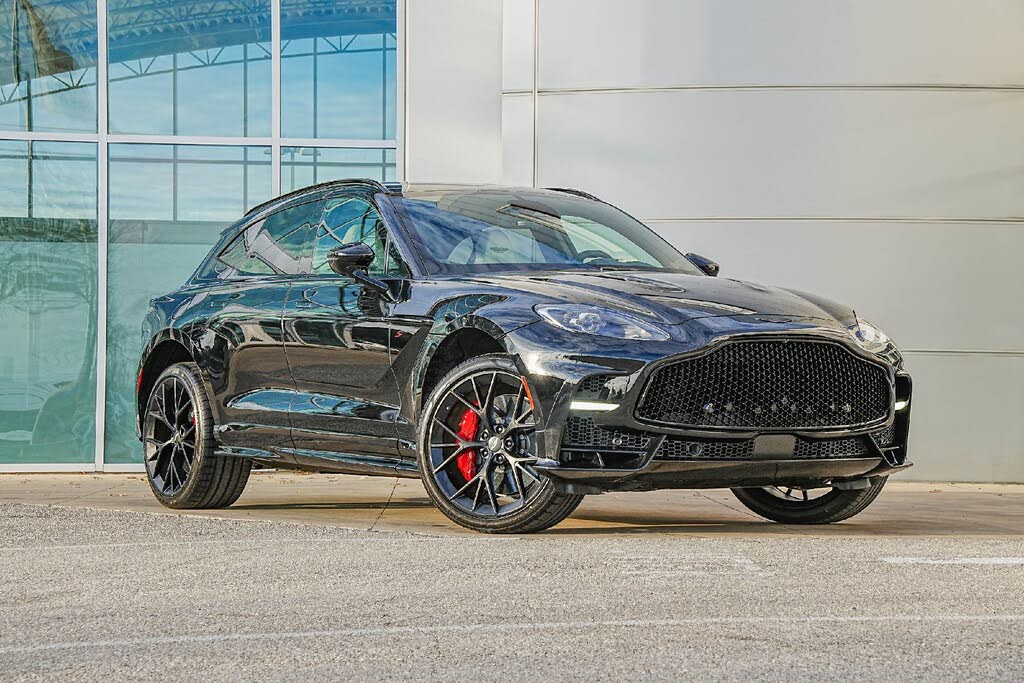 2026 Aston Martin DBX