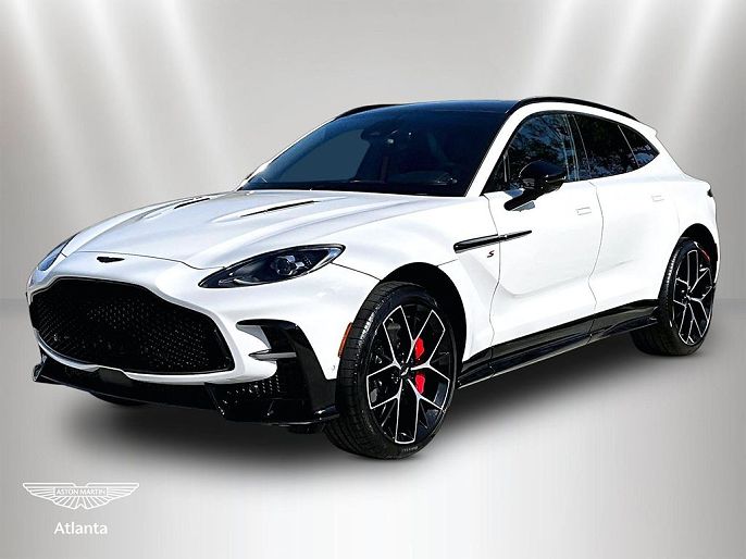 2026 Aston Martin DBX