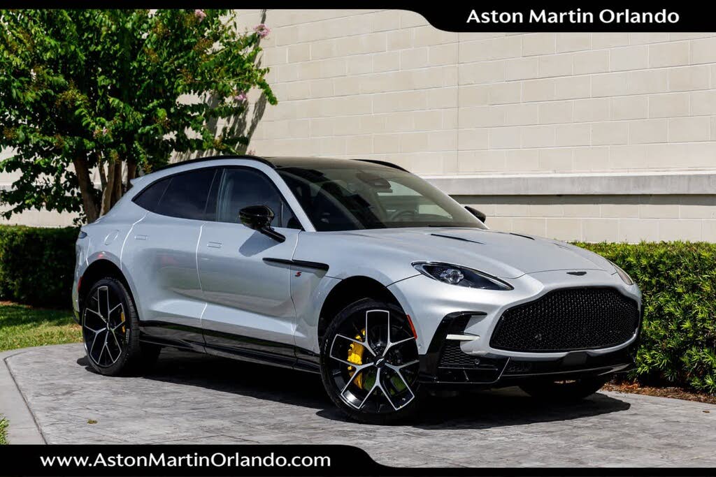 2026 Aston Martin DBX