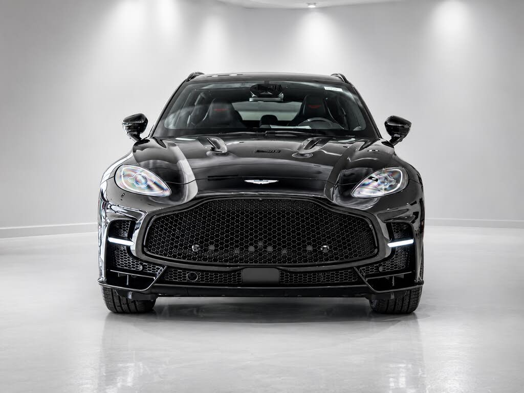 2026 Aston Martin DBX