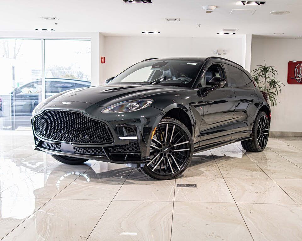 2026 Aston Martin DBX