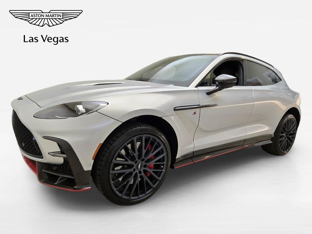 2026 Aston Martin DBX