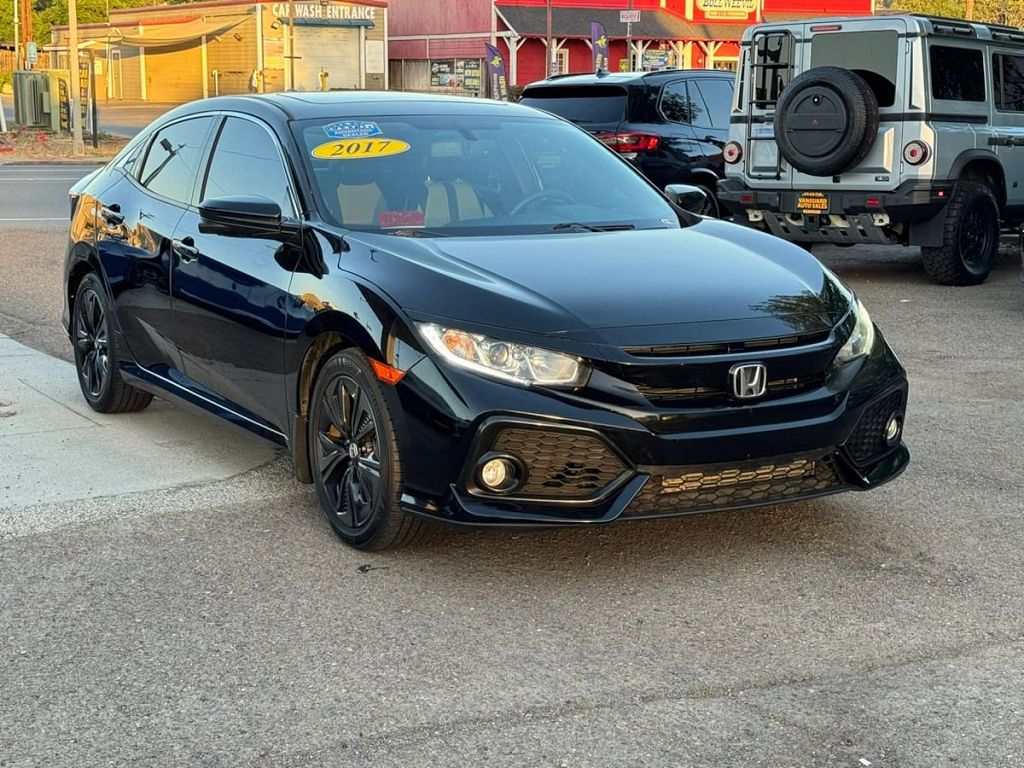 2017 Honda Civic Hatchback EX-L Navi