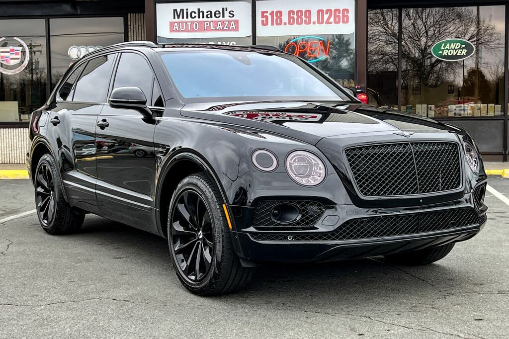 2017 Bentley Bentayga - 1