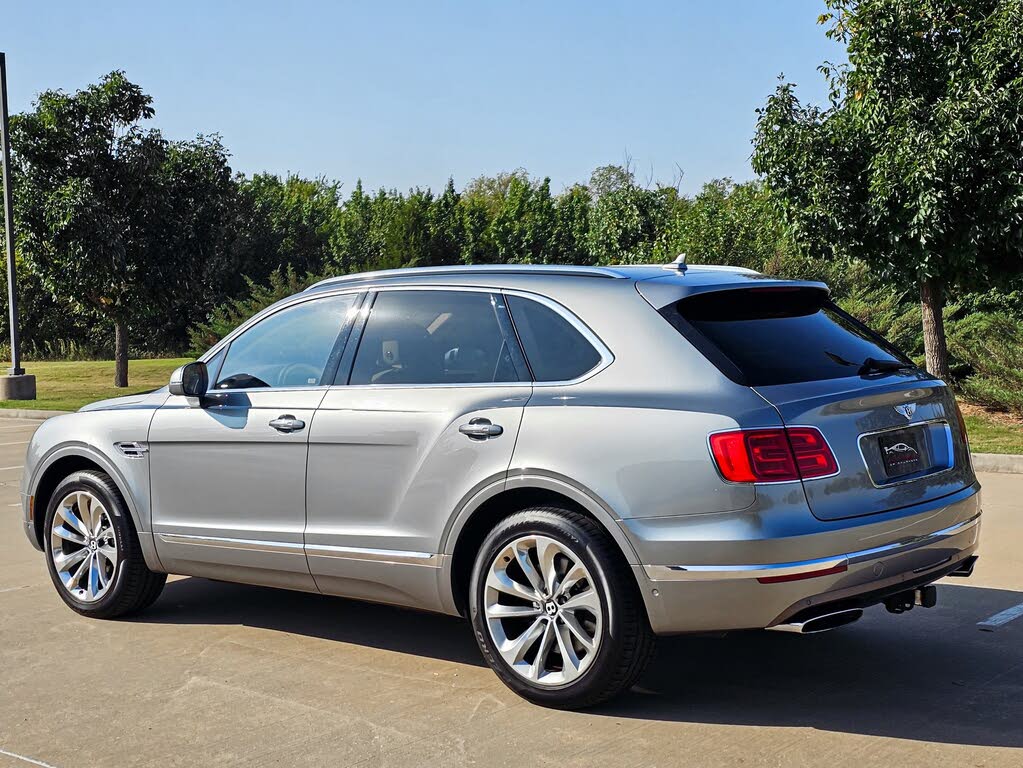 2017 Bentley Bentayga - 13