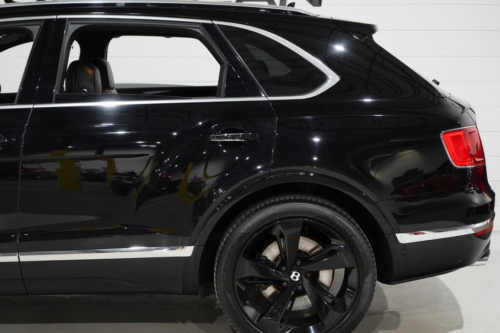 2018 Bentley Bentayga - 36