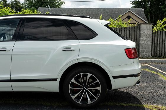 2017 Bentley Bentayga - 15