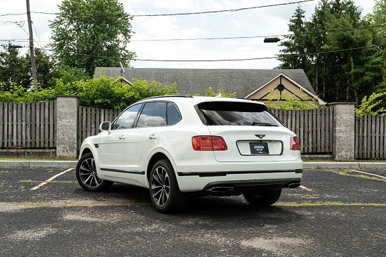 2017 Bentley Bentayga - 18