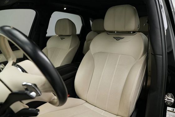 Vehicle Image 26 of 67 for 2018 Bentley Bentayga