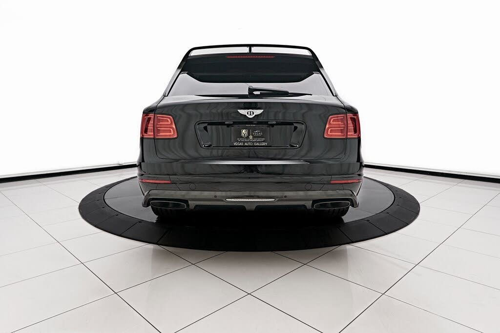 Vehicle Image 8 of 91 for 2018 Bentley Bentayga