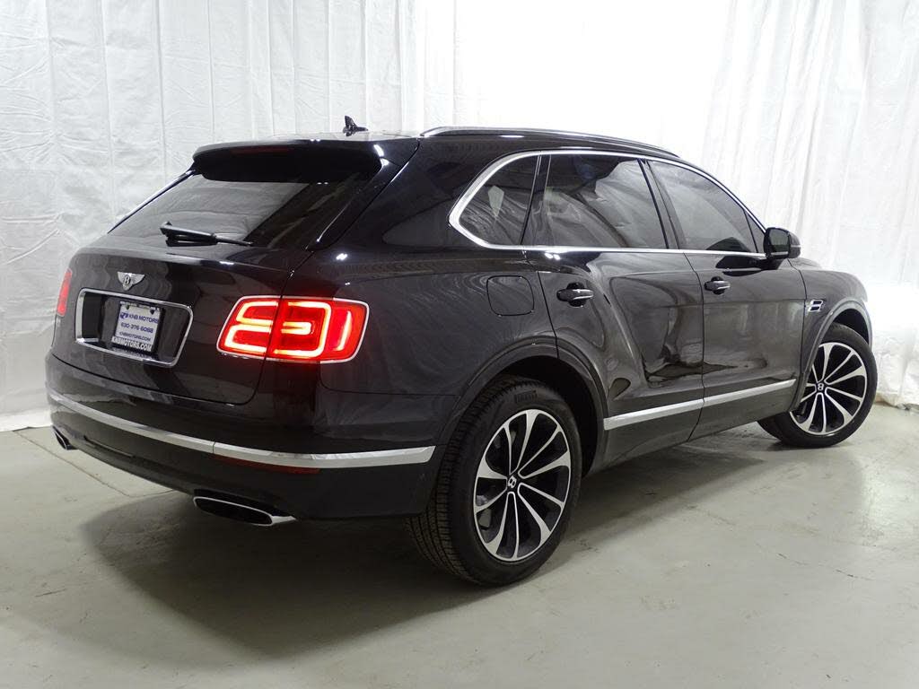 Vehicle Image 6 of 31 for 2017 Bentley Bentayga