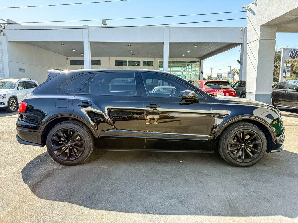 2018 Bentley Bentayga - 16