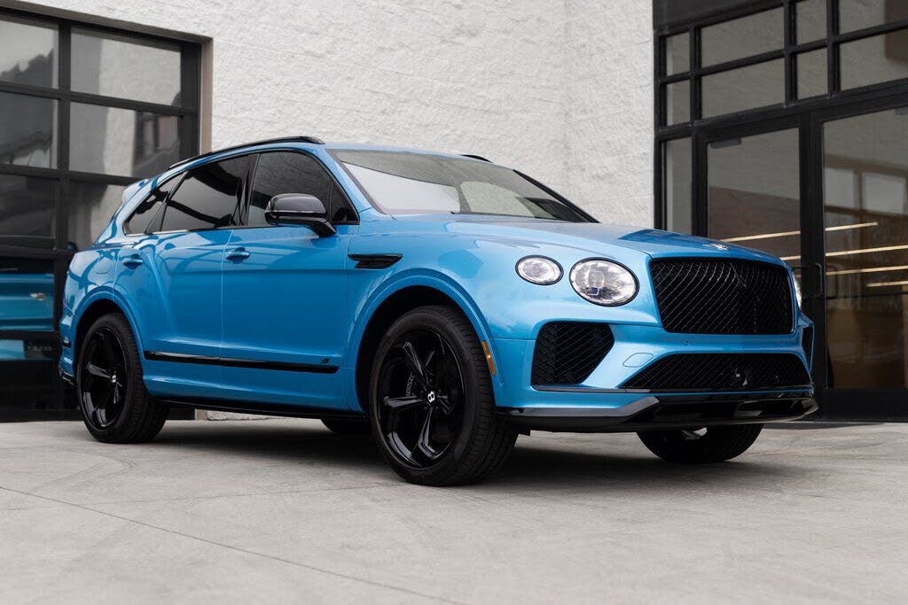 2025 Bentley Bentayga Azure V8