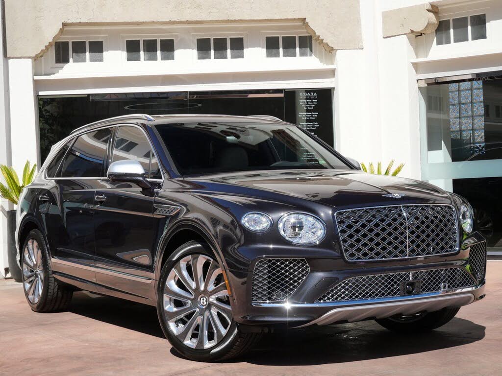 2025 Bentley Bentayga EWB V8