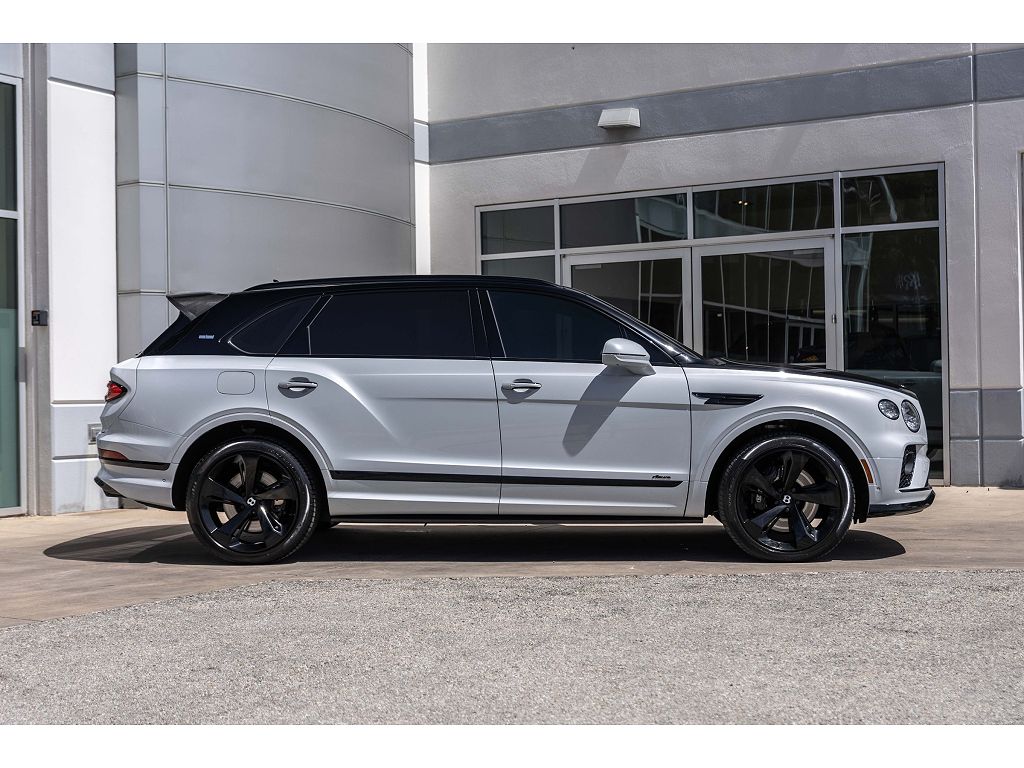 2023 Bentley Bentayga V8