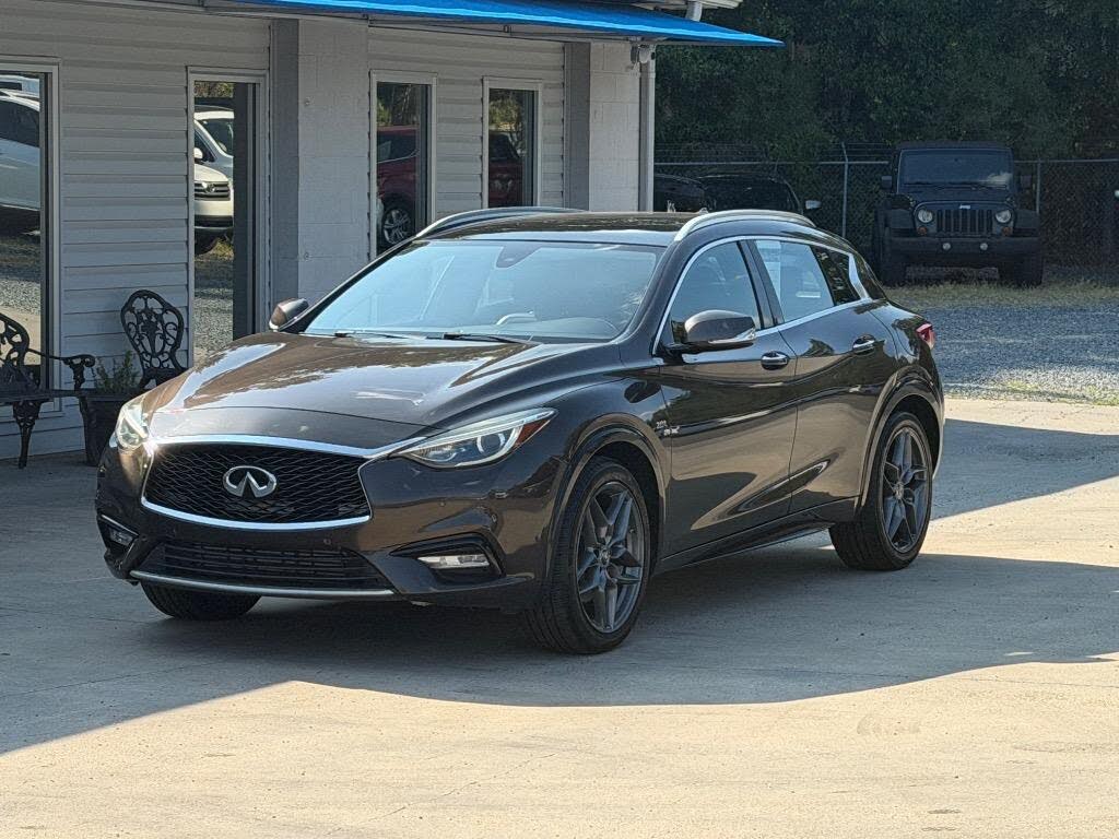 2017 Infiniti QX30