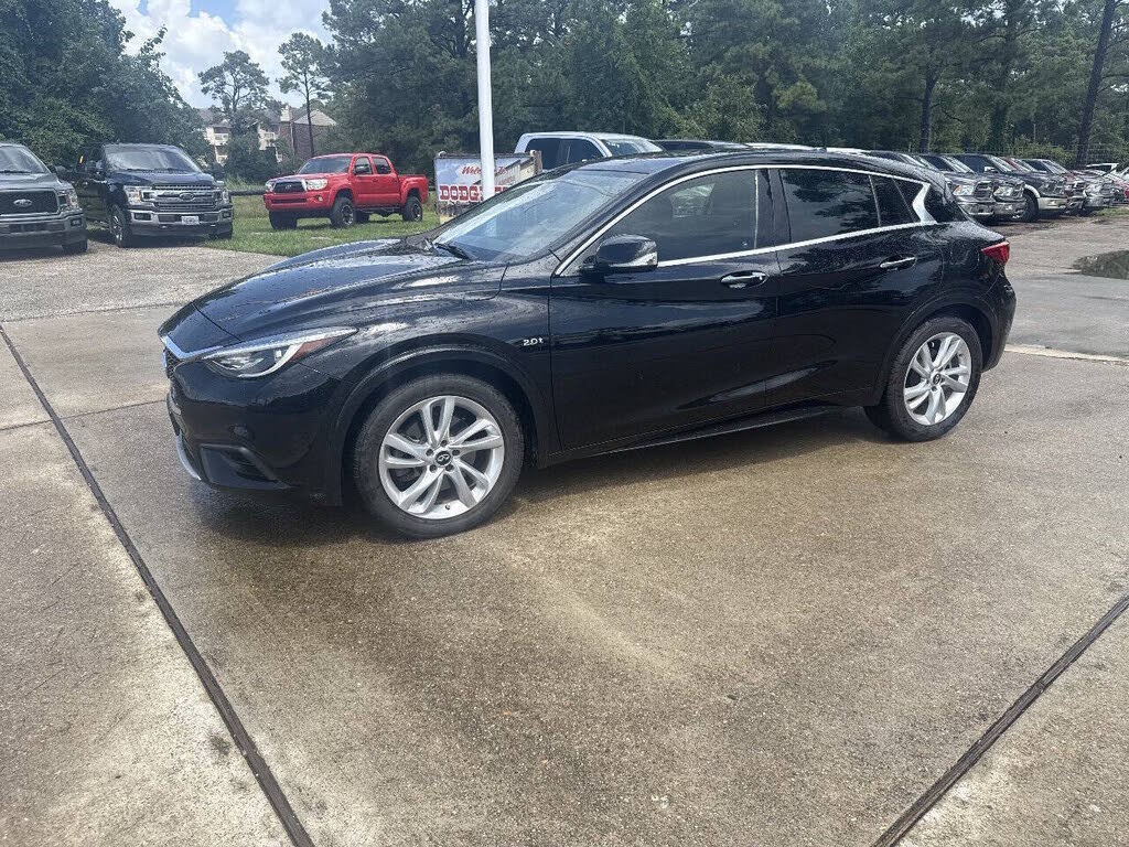 2017 Infiniti QX30