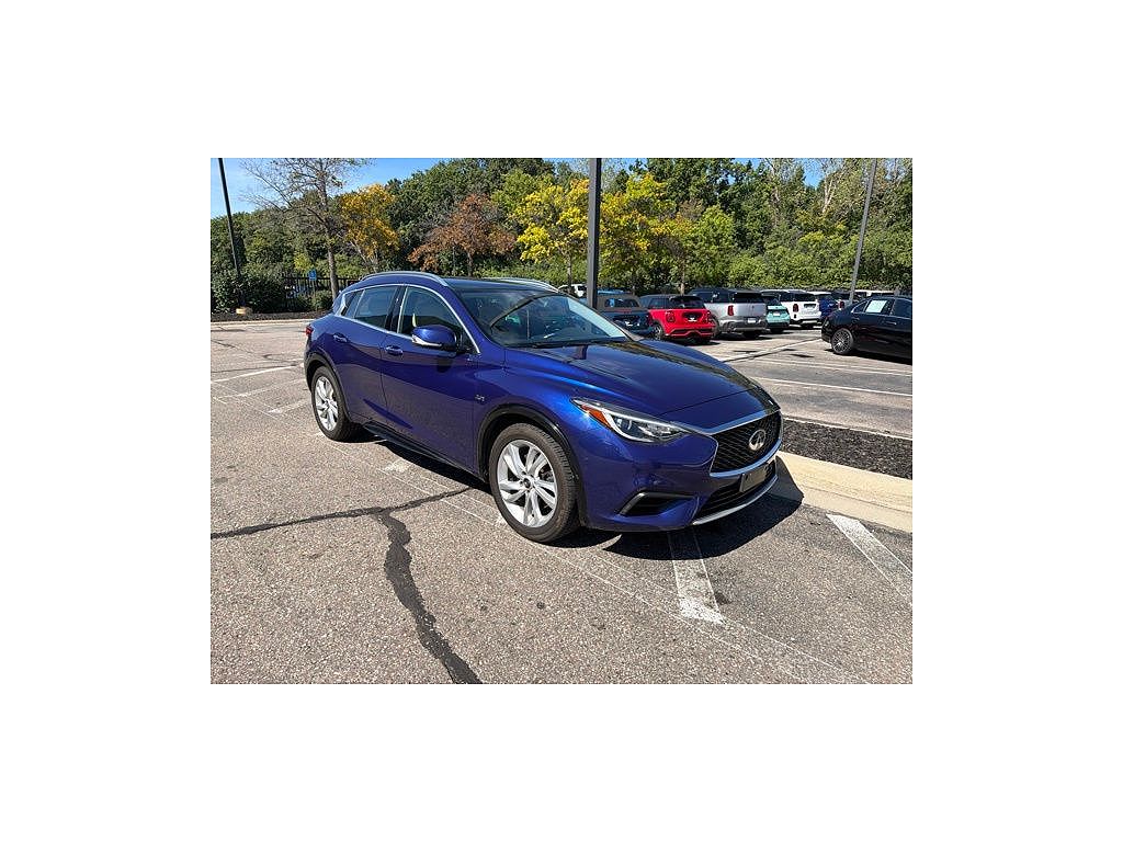 2019 INFINITI QX30 LUXE