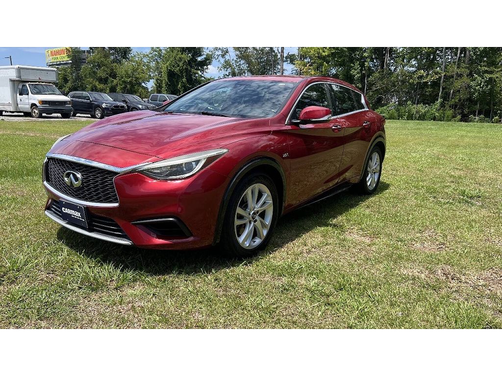 2017 Infiniti QX30 Luxury