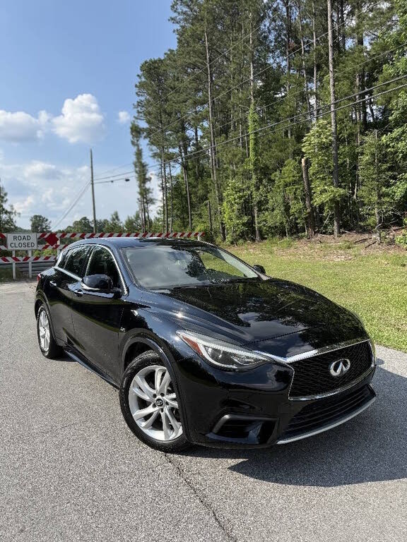 2018 Infiniti QX30 Luxury