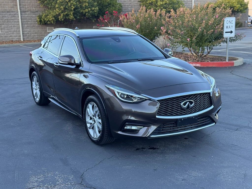 2017 Infiniti QX30