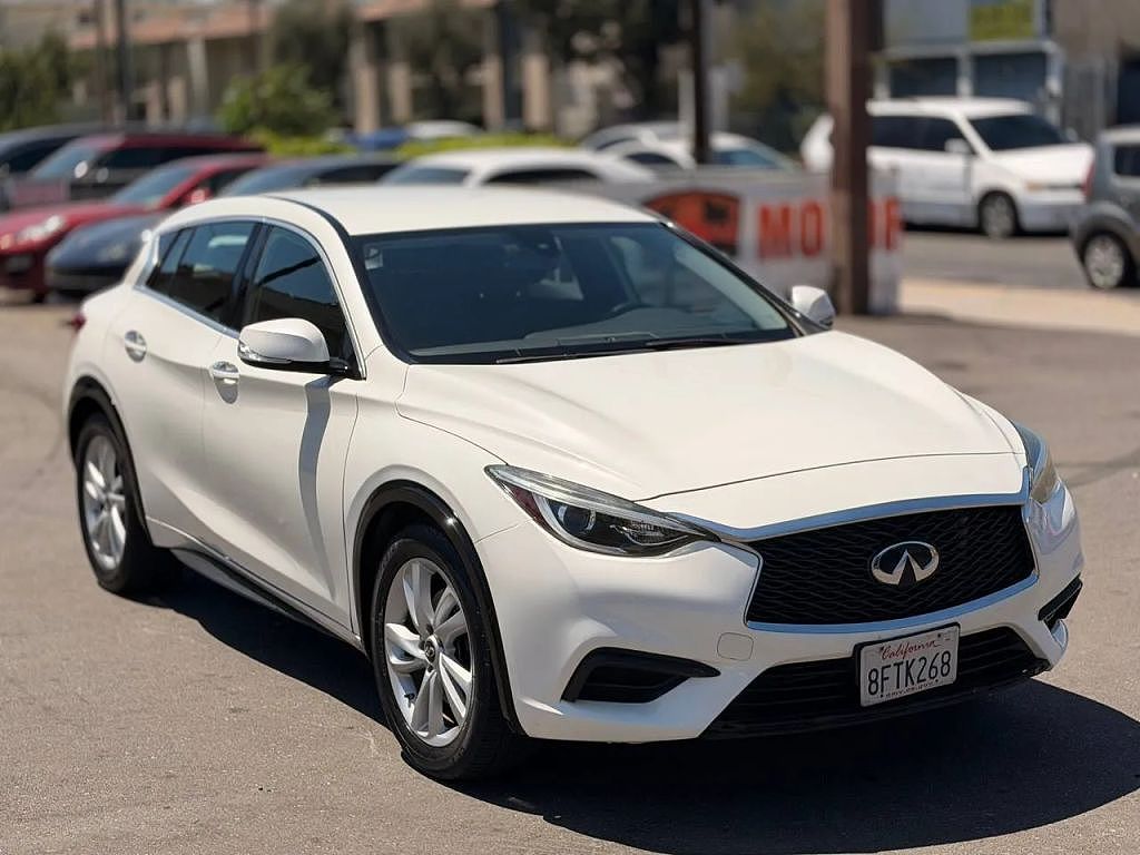 2018 Infiniti QX30 Luxury