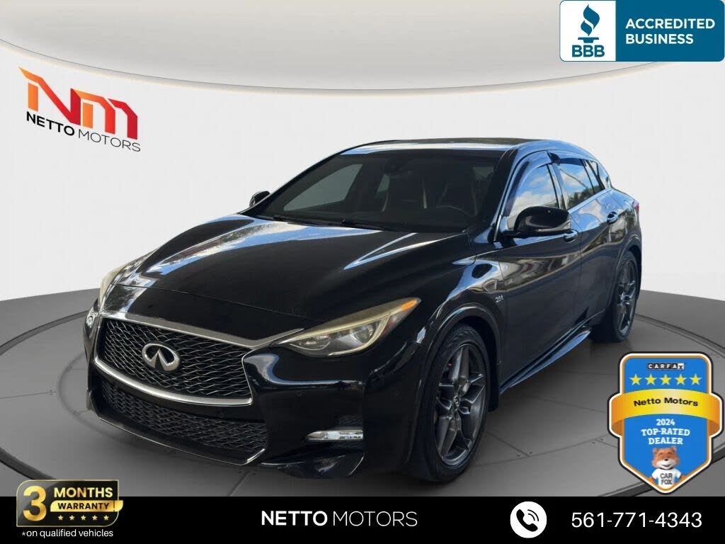 2017 Infiniti QX30 Sport