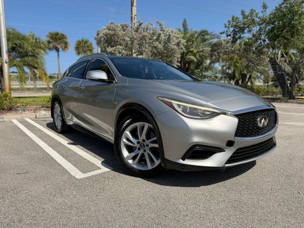 2018 Infiniti QX30 Luxury