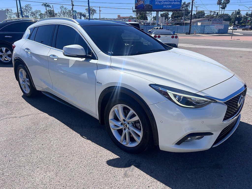 2018 Infiniti QX30 Luxury
