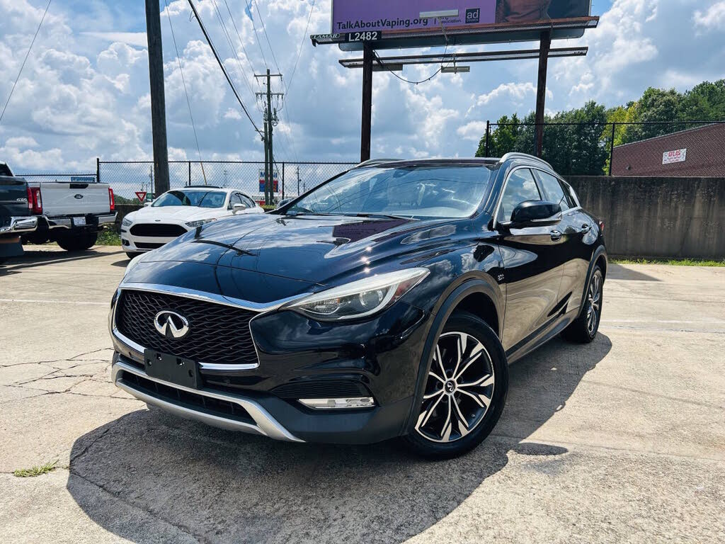 2017 Infiniti QX30 Luxury