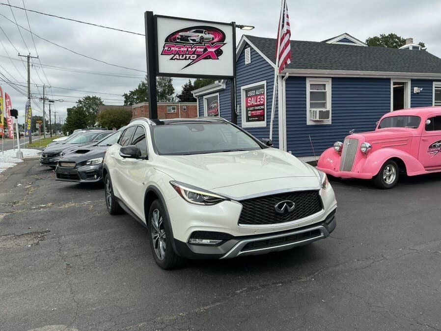 2018 Infiniti QX30 Luxury