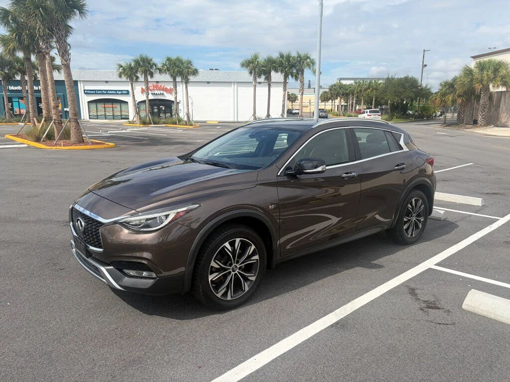 2018 Infiniti QX30 Luxury