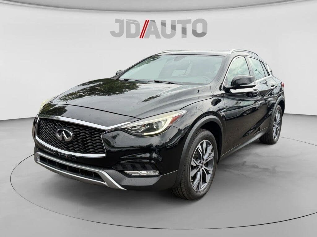 2017 Infiniti QX30 Luxury