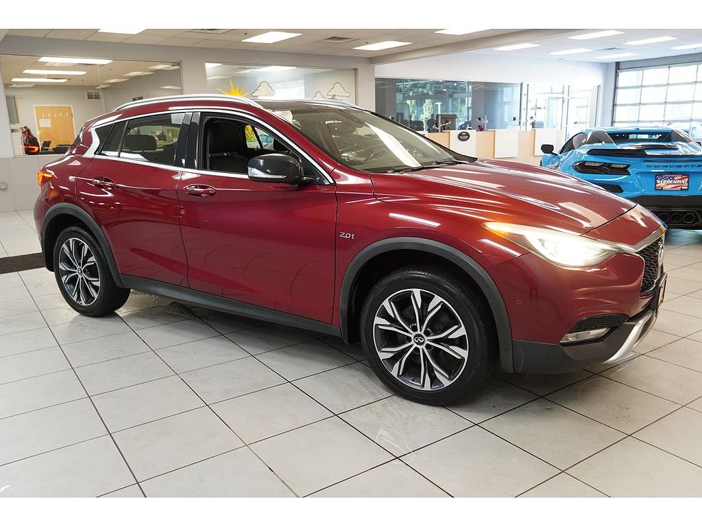 2017 INFINITI QX30 Premium ( AWD )