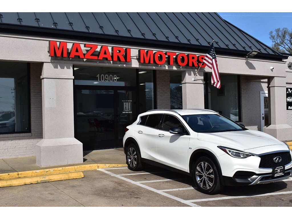 2017 Infiniti QX30 Premium