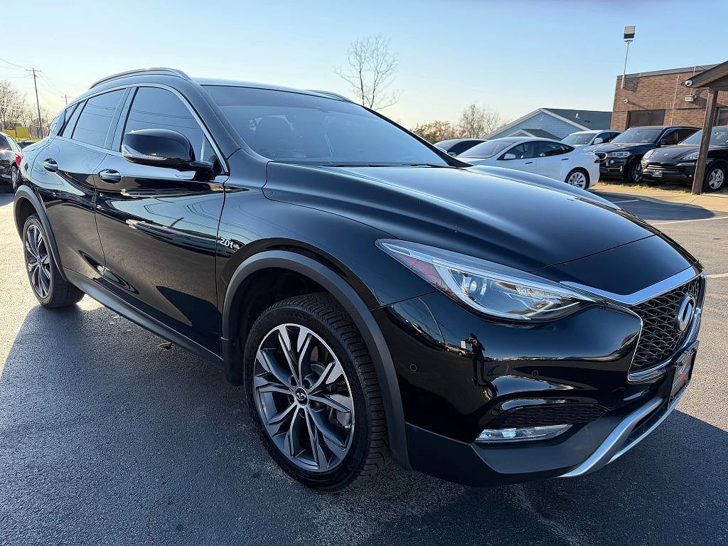 2018 Infiniti QX30 Luxury