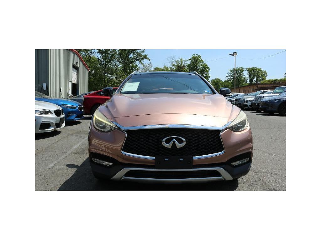 2018 Infiniti QX30 Luxury