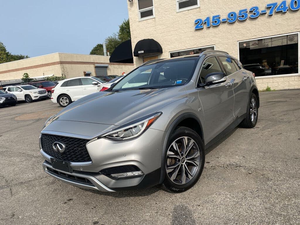 2017 Infiniti QX30 Luxury