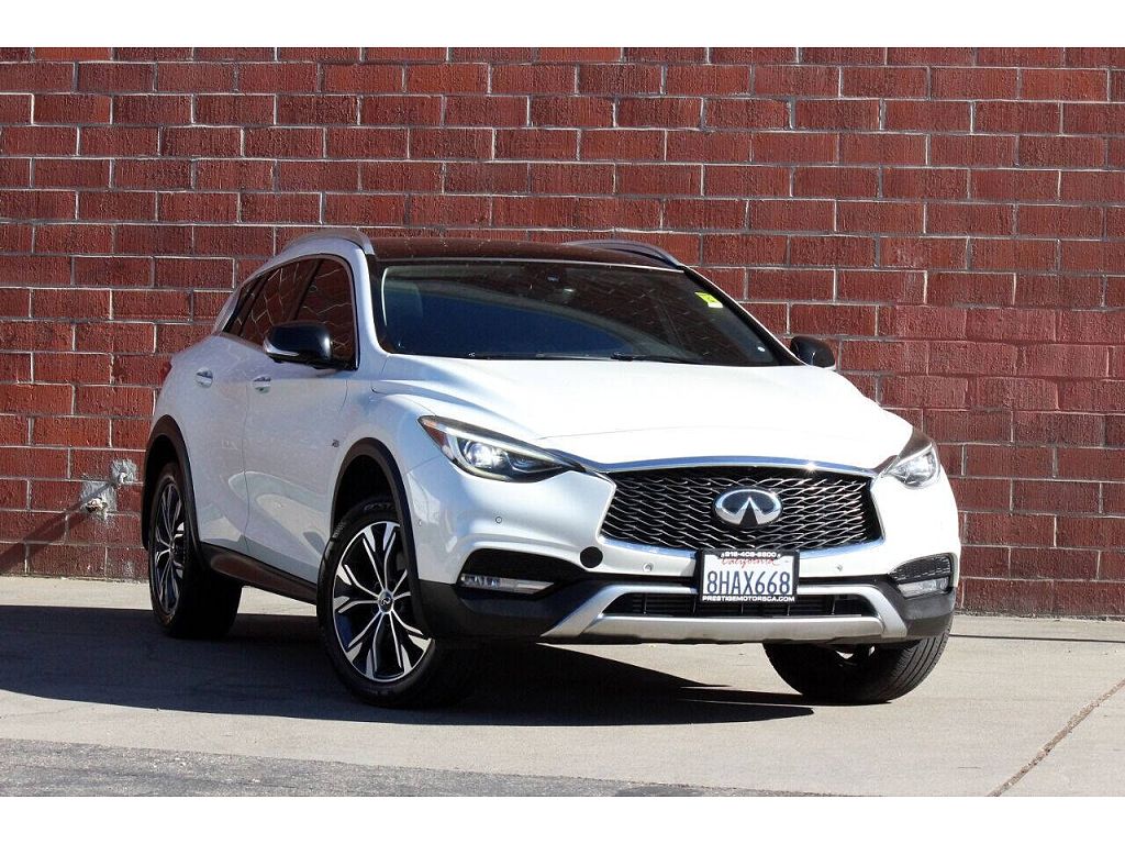 2018 Infiniti QX30 Luxury